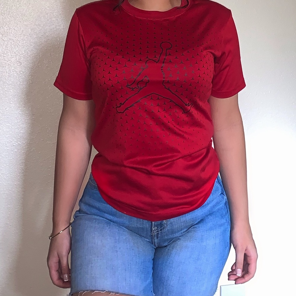 Red unisex Jordan tee